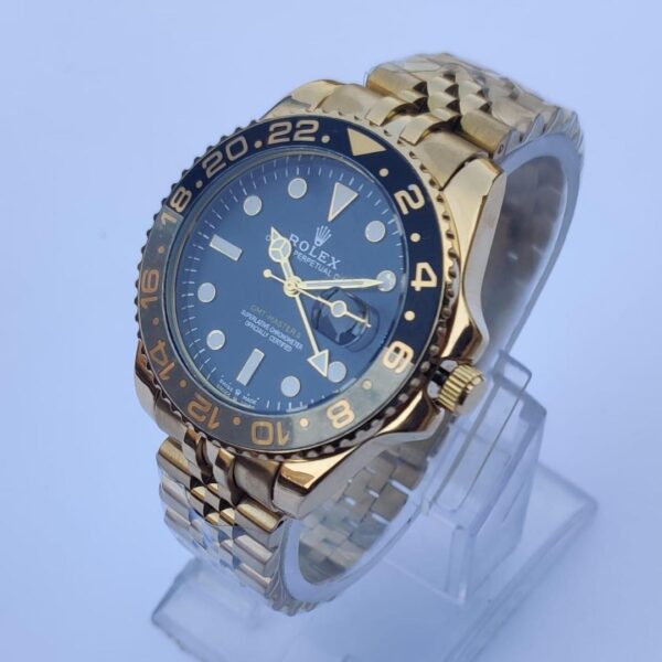 Rolex GMT-Master II 18K Gold – Luxury Timepiece for the Elite